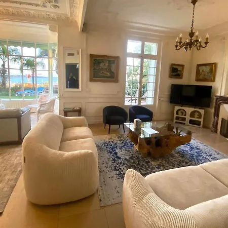 Le Clos D'azur *